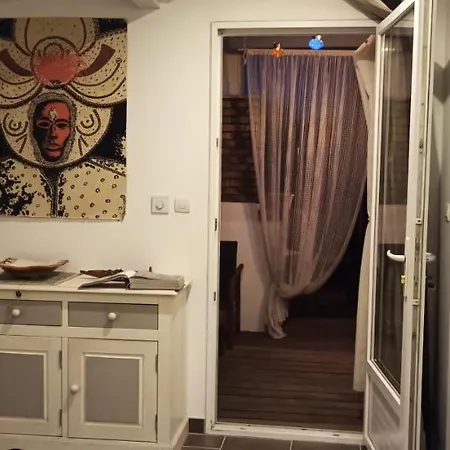 Secret Garden - Chez Gilles Et Tra Maison D Climatisee Type T2 Tres Cosy , Dans Cadre Agreable Et Zen Valergues